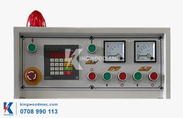 MÁY BÀO 2 MẶT DAO XOẮN - KW 610ARD Bảng điều khiển máy bào 2 mặt dao xoắn | KINGWOODMAC