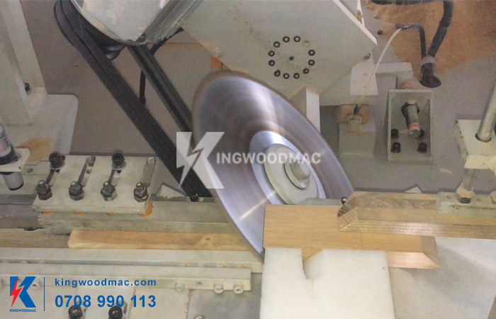 Lưỡi cưa máy cắt bọ ghế hình thang tự động TRAPER 150 | Kingwoodmac