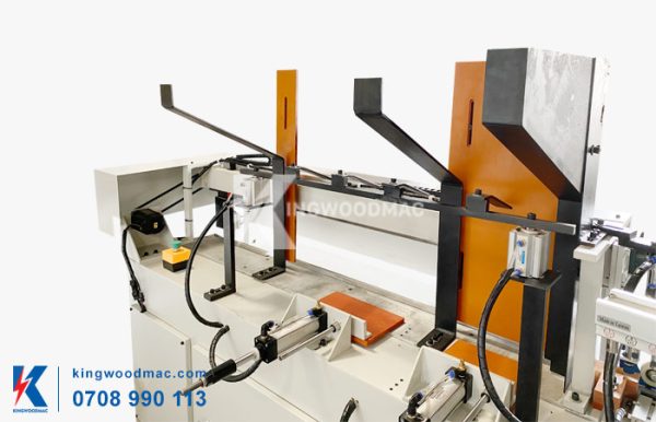 Cấp phôi máy cắt khoan bọ thẳng tự động REC 400 | Kingwoodmac