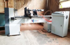 Bến Cát - Bình Dương. Bàn giao máy tiện con tiện cầu thang