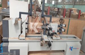 Máy tiện con tiện cầu thang tốc độ nhanh