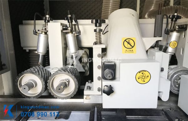 MÁY BÀO 4 MẶT PHÔI GỖ TỰ ĐỘNG - KWVK B416 Trục bào mặt trên máy bào 4 mặt tự động KWVK B416 | Kingwoodmac