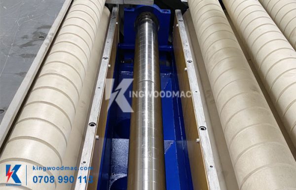 rulo trục gắn lưỡi cưa xẻ | Kingwoodmac