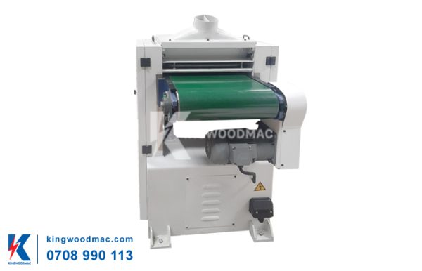 mặt sau máy bào cuốn băng tải đưa phôi | Kingwoodmac