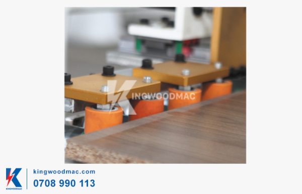 Hút bụi dưới máy khoan ván 6 mặt cnc | Kingwoodmac
