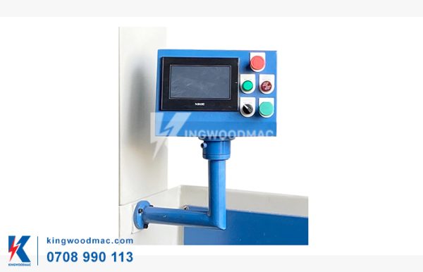 Màn hình điều khiển máy làm bọ eke | Kingwoodmac