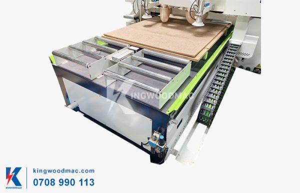 Bàn rulo hỗ trợ đưa phôi vào máy phay khoan ván công nghiệp cnc KWBL 1325R1B | Kingwoodmac