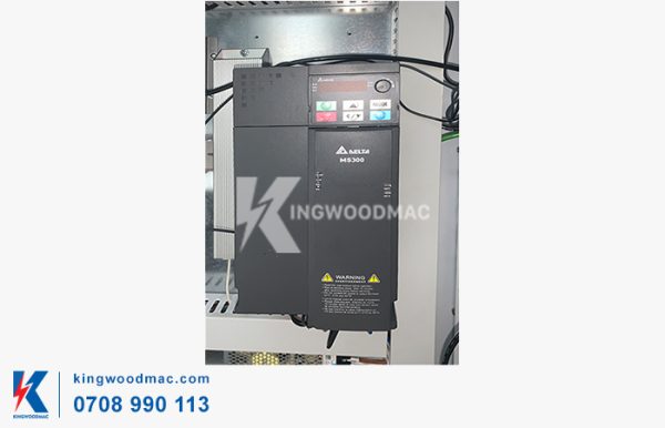 MÁY PHAY CNC ROUTER 1 ĐẦU ĐA NĂNG - KW 1325 R1 Biến tần máy phay cnc router 1 đầu đa năng | Kingwoodmac