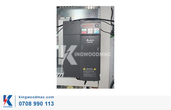 MÁY PHAY ROUTER CNC 2 BÀN 4 ĐẦU - SKG 604A Biến tần máy phay router cnc 2 bàn 4 đầu- SKG 604A | Kingwoodmac