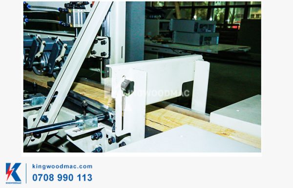 Hệ thống nạp phôi máy cắt khuyết tật | Kingwoodmac