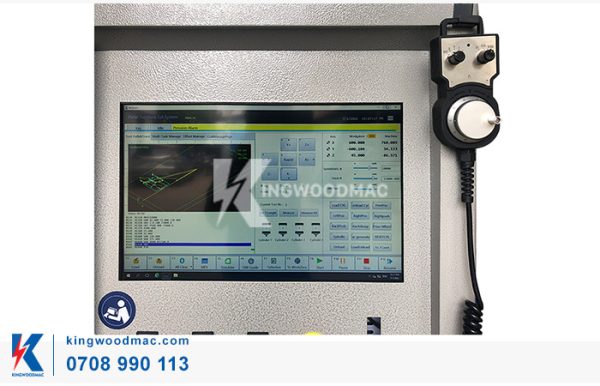 MÁY PHAY CNC ROUTER 4 ĐẦU – KW 1325A4/KW 1528A4 Màn hình tay quay máy phay cnc router 4 đầu KW 1325 A4 | Kingwoodmac