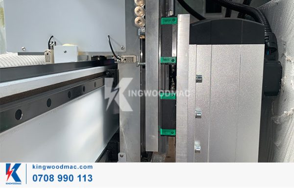MÁY PHAY CNC ROUTER 4 ĐẦU – KW 1325A4/KW 1528A4 Ray trượt máy phay cnc router 4 đầu KW 1325 A4 | Kingwoodmac