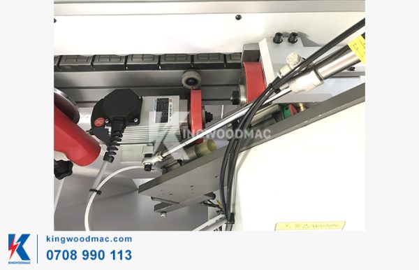 Chi tiết máy 4 của máy dán cạnh nghiêng 7 chức năng - KWLM 450DT | Kingwoodmac