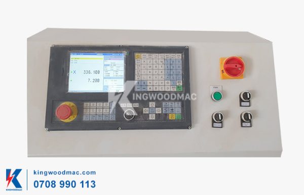 Màn hình điều khiển của máy tiện CNC 2 trục cấp phôi tự động - KWQH 1500 | Kingwoodmac