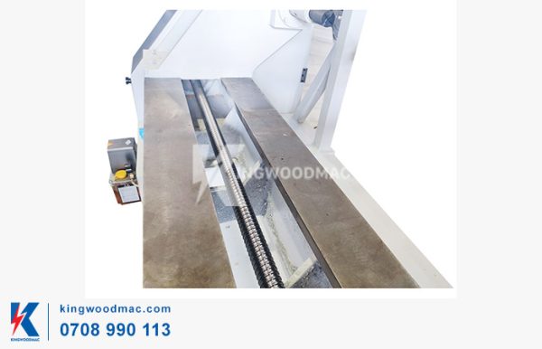 Truyền động vít me của máy tiện CNC 2 trục cấp phôi tự động - KWQH 1500 | Kingwoodmac