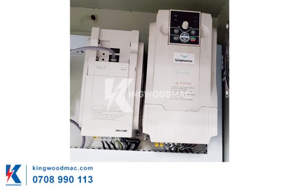 MÁY BÀO GỖ 4 MẶT 6 TRỤC - KWVK 618DD Biến tần Simphoenix KWVK 618DD | Kingwoodmac