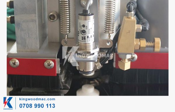 Chi tiết máy 2 của máy dán cạnh cắt xén cong - KWBL 620 | Kingwoodmac