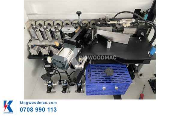 Lăn keo - ép nẹp của máy dán cạnh 7 chức năng tự động - KW 450 | Kingwoodmac