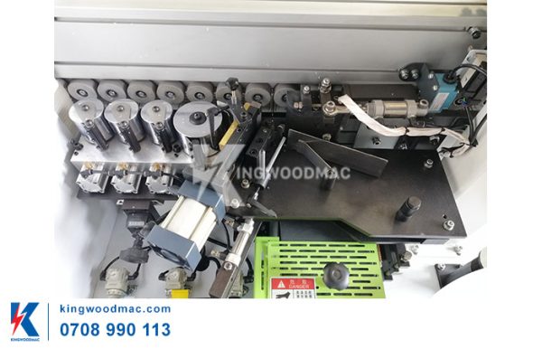 Lăn keo - ép nẹp của máy dán cạnh tự động 5 chức năng - KWBL 360 | Kingwoodmac