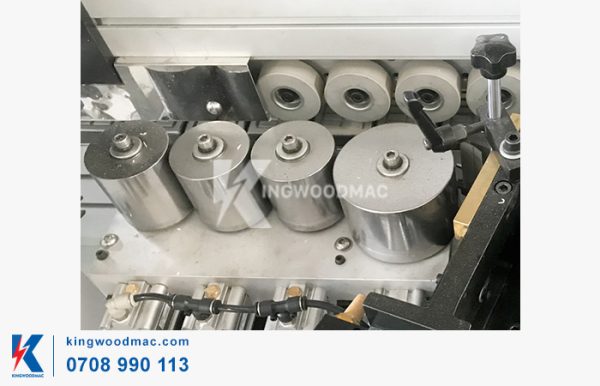 Rulo ép thẳng của máy dán cạnh thẳng nghiêng 45 độ - KW 480PUR | Kingwoodmac