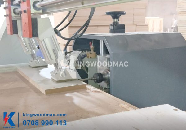 Ben kẹp máy khoan ngang cnc định vị laser KWCK 3000 | Kingwoodmac