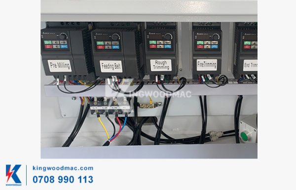 MÁY CẮT XÉN DÁN CẠNH THẲNG TỰ ĐỘNG - MICHAEL 4 Hệ thống điện máy cắt xén dán cạnh thẳng tự động | Kingwoodmac