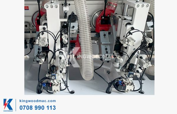 MÁY CẮT XÉN DÁN CẠNH THẲNG TỰ ĐỘNG - MICHAEL 4 Xén trên dưới Màn hình điều khiển máy cắt xén dán cạnh thẳng tự động | Kingwoodmac