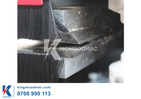 Dao xén cạnh máy cắt xen dán cạnh cong bán tự động - KWBL 700 | Kingwoodmac