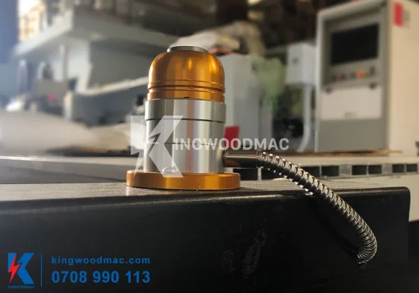 MÁY CNC TRUNG TÂM 3D 4 TRỤC 2 BÀN THAY DAO TỰ ĐỘNG - KW 4AXIS ATC1 Cảm biến so dao máy CNC trung tâm 3D 4 trục 2 bàn thay dao tự động | Kingwoodmac