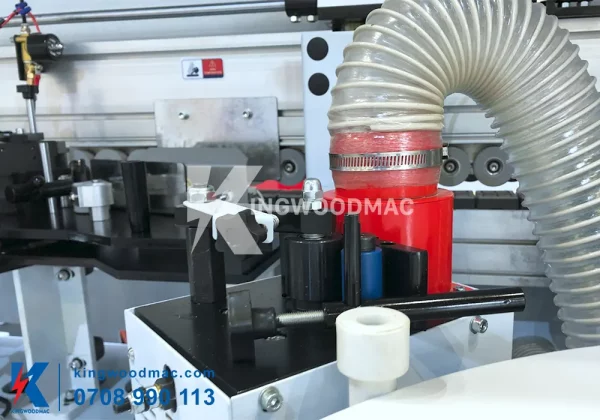 MÁY DÁN CẠNH THẲNG NGHIÊNG KHÔNG ĐƯỜNG LINE - COMBINE ARC12 Cụm phay rãnh chỉ máy dán cạnh thẳng nghiêng không đường line | Kingwoodmac