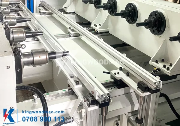 MÁY PHAY CNC 8 TRỤC 32 DAO ĐA NĂNG - MRS8x4SE S1200S Đầu chống tâm máy phay cnc 8 trục 32 dao đa năng | Kingwoodmac