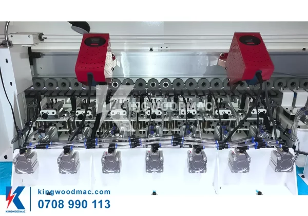 Hệ thống ép nẹp biên dạng máy dán cạnh tự động chữ J C L | Kingwoodmac