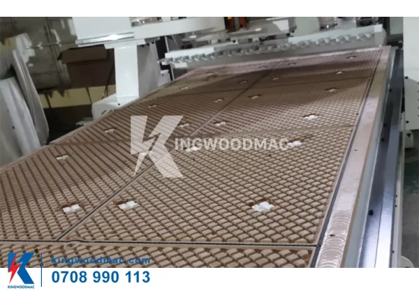 MÁY PHAY CNC NESTING FULL LINE 1 ĐẦU TẢI NẶNG – KWHH 812Z/KWHH 812 HZ Bàn làm việc 7 vùng hút chân không máy phay cnc nesting full line 1 đầu tải nặng | Kingwoodmac
