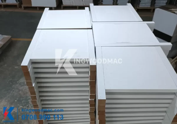 Sản phẩm máy ép khung cửa tự động cao tần | Kingwoodmac