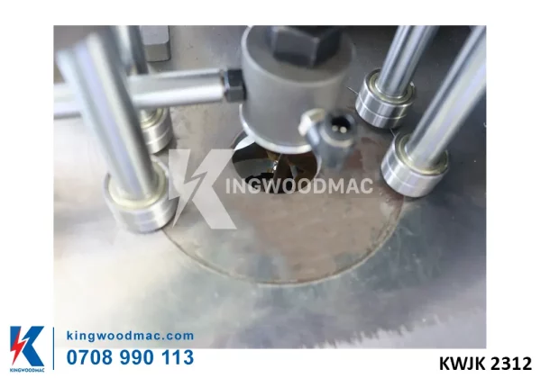 Khu vực gia công máy phay khoan mặt trong| Kingwoodmac