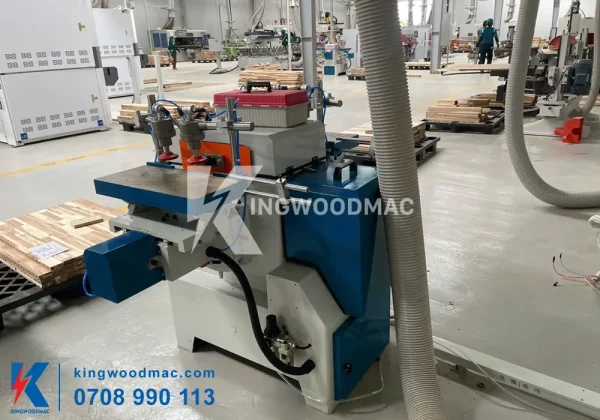 MÁY KHOAN LẮC MỘNG OVAL ÂM 2 BÀN – KWMS 130 TẠI XƯỞNG KHÁCH